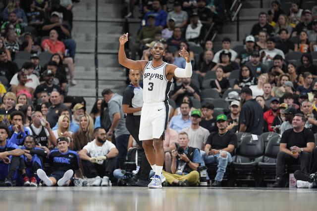 低迷!赵睿7投1中得到3分1助攻2失误 正负值-24