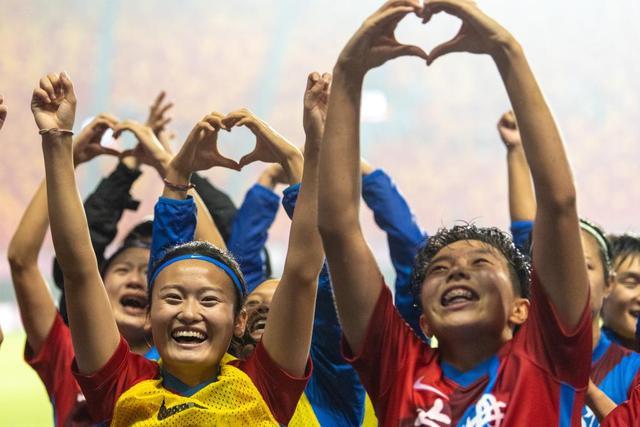 英超-萨拉赫破门努涅斯建功 利物浦2-0维拉